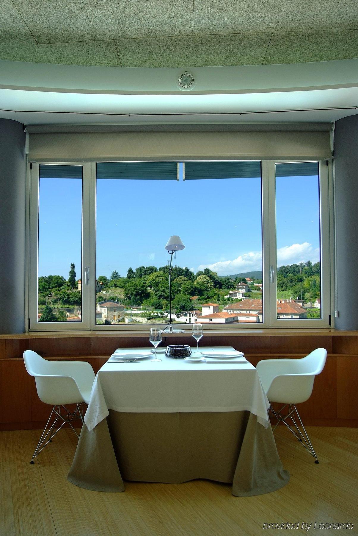 Colon Tuy Hotel Tui Restoran gambar